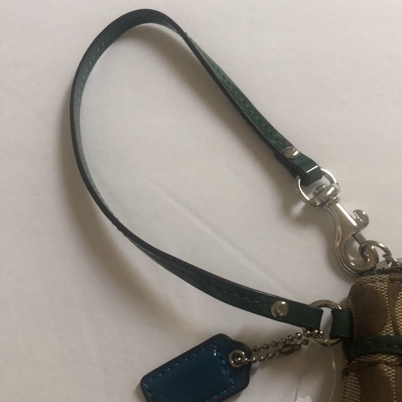 Coach Park Signature Medium Wristlet in Khaki & Ivy (Green) - Picture 7 of 16